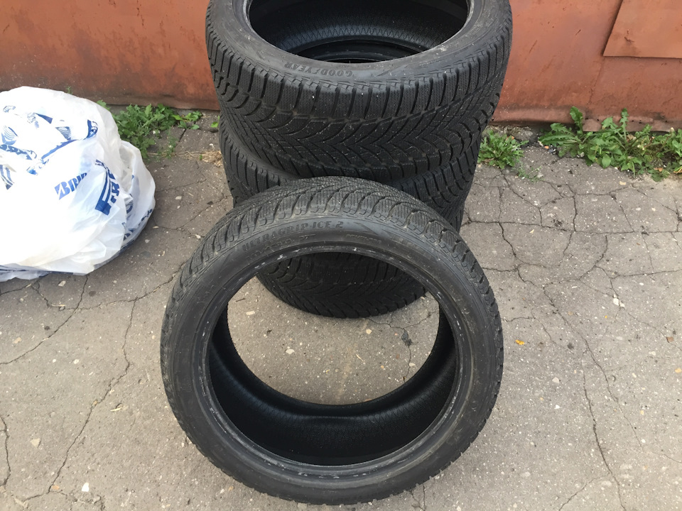 Фото в бортжурнале Mercedes-Benz E-Class (W212)