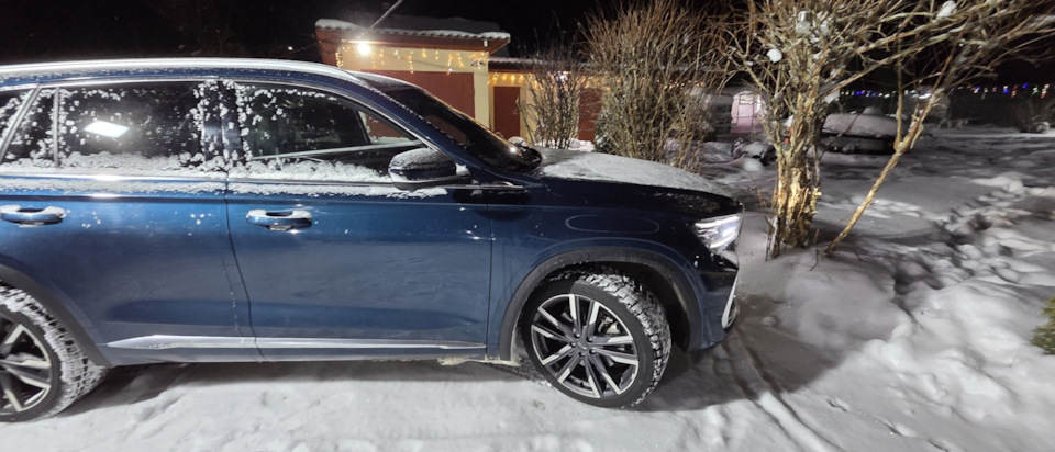 Фото в бортжурнале Geely Monjaro