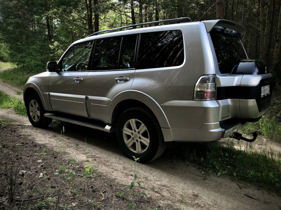 Готов к бою — Mitsubishi Pajero (4G)