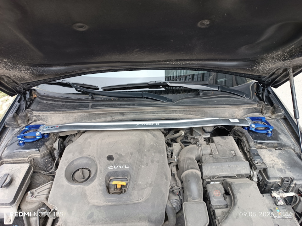 Ну и блестящая штучка под капот — KIA Optima (4G)