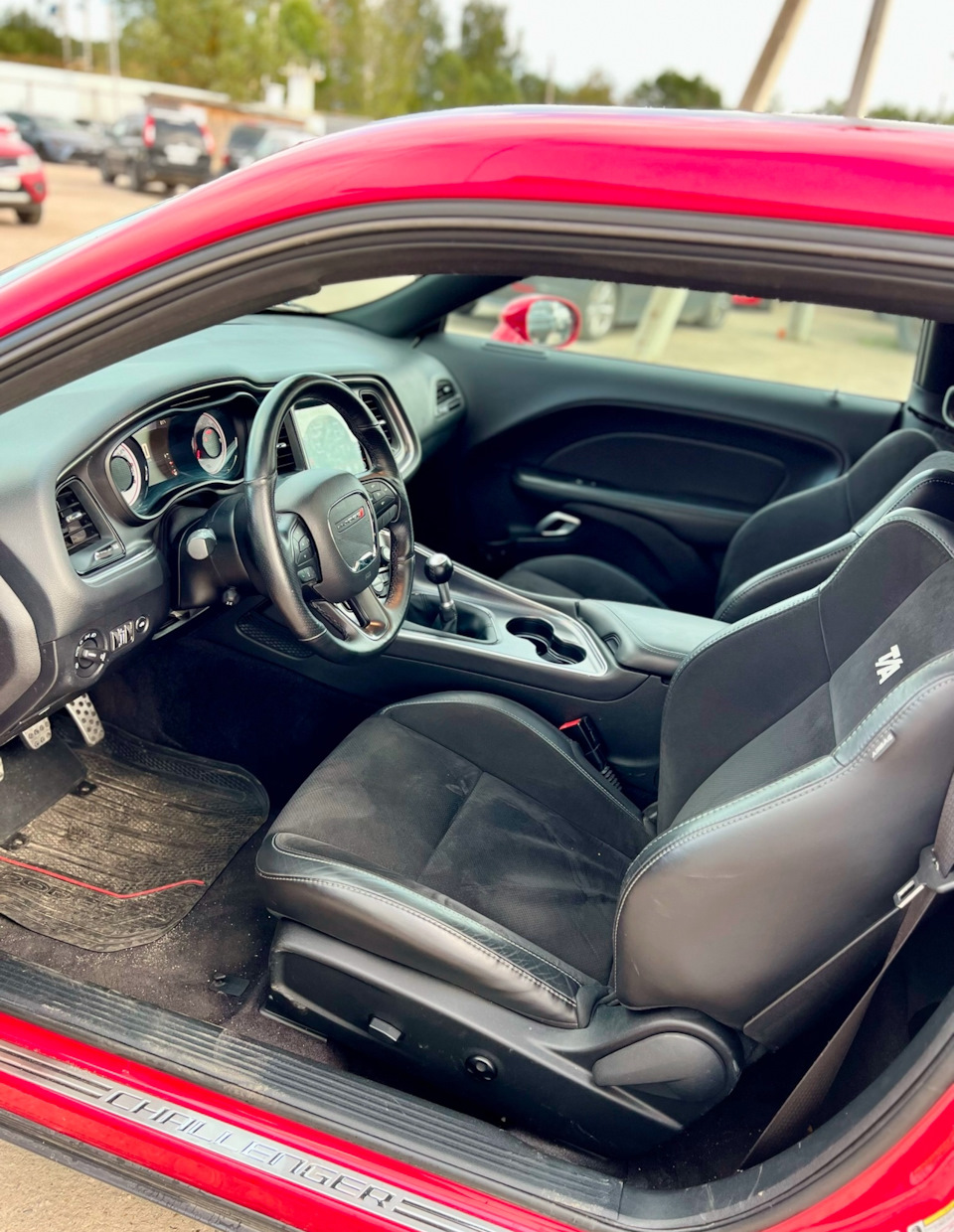 Салон — Mitsubishi Lancer Evolution X