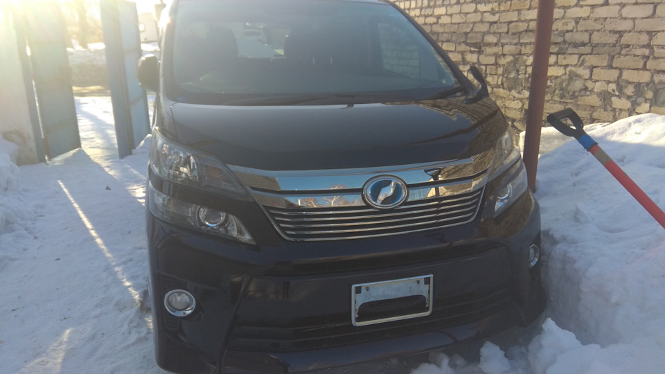 Toyota Vellfire Хамелеон