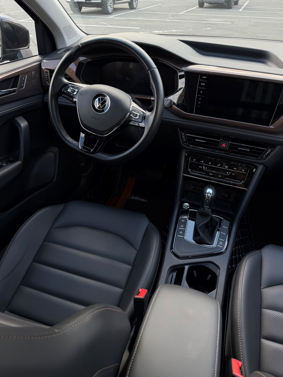 Фото в бортжурнале Volkswagen Tharu