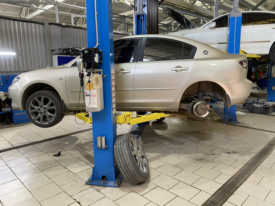 Фото в бортжурнале Mazda 3 (1G) BK
