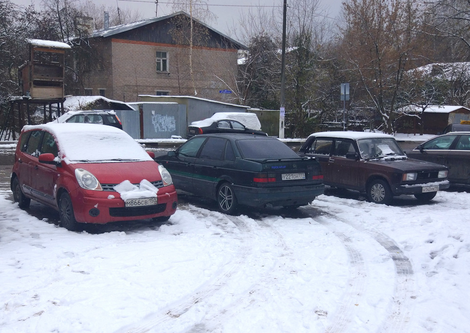 Притаился) — Volkswagen Passat B3