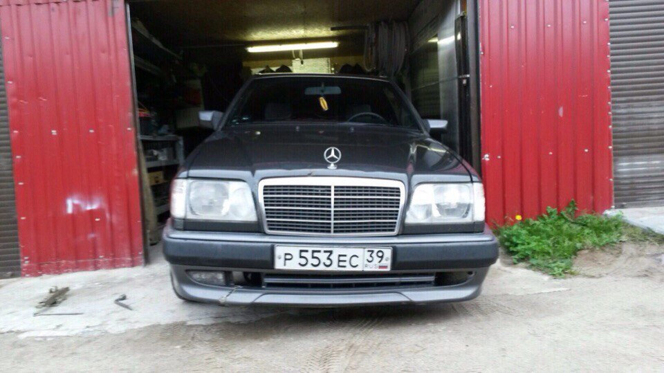 Photo from the logbook Mercedes-Benz E-Class (W124)