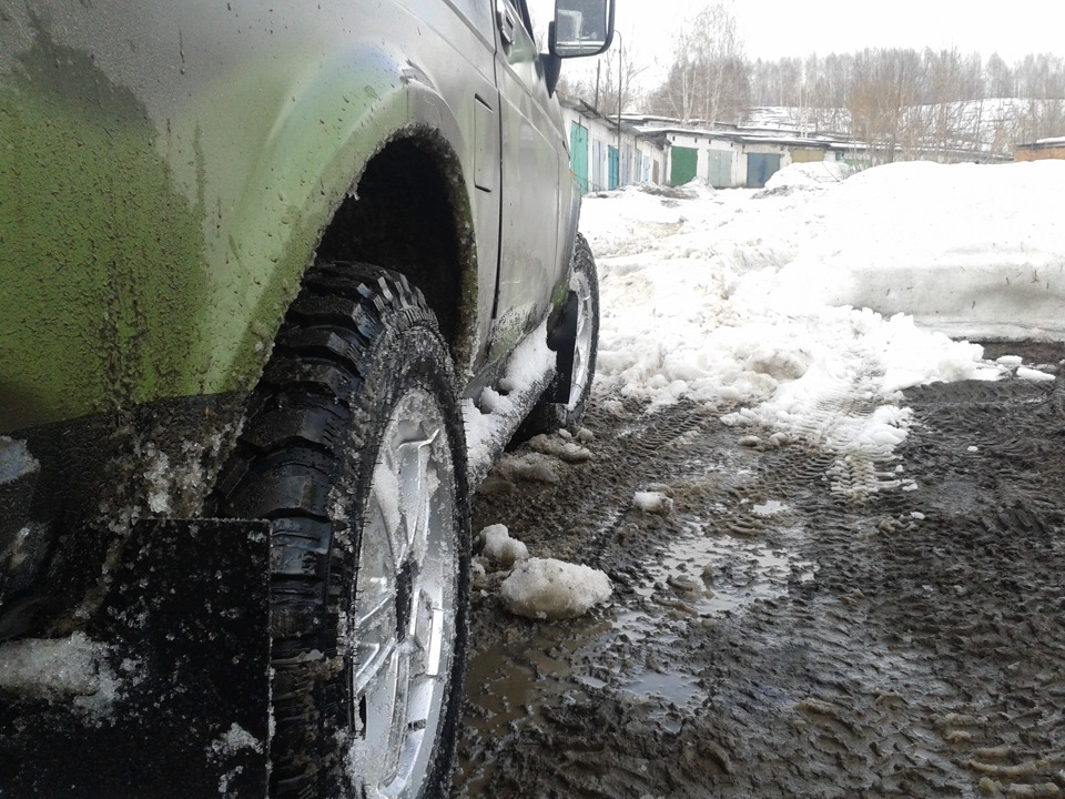 … — Lada 4x4 3D