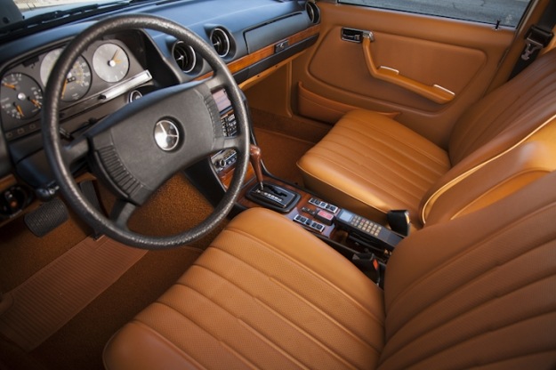Фото в бортжурнале Mercedes-Benz W123