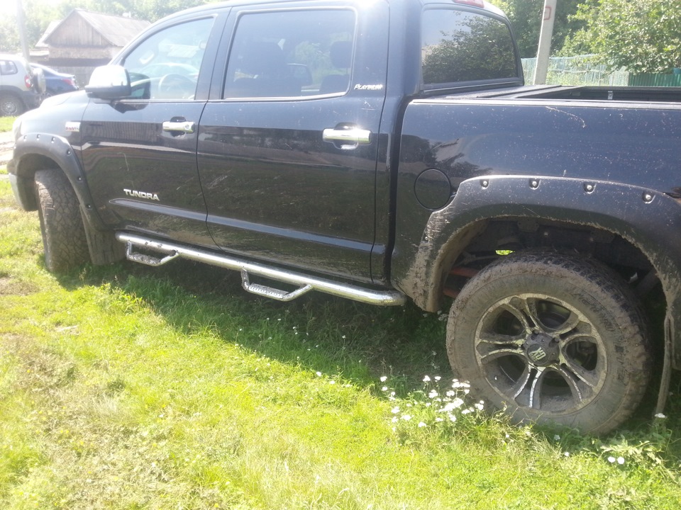 Фото в бортжурнале Toyota Tundra (II)