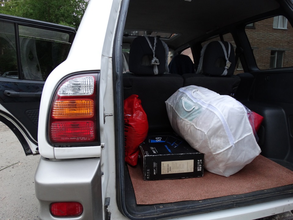 Фото в бортжурнале Toyota RAV4 (I)