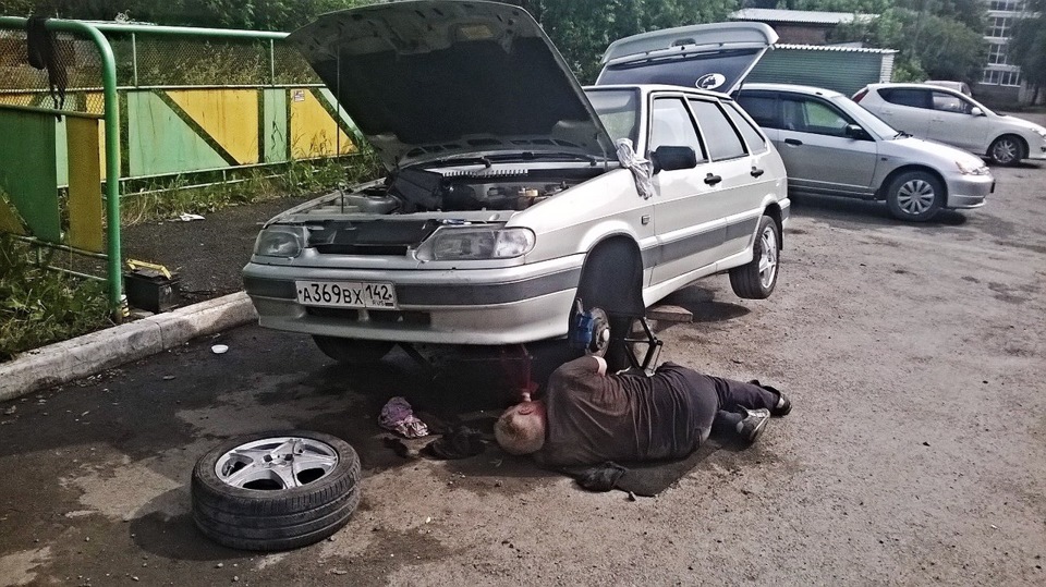 Вот в таких условиях делали. — Lada 2114