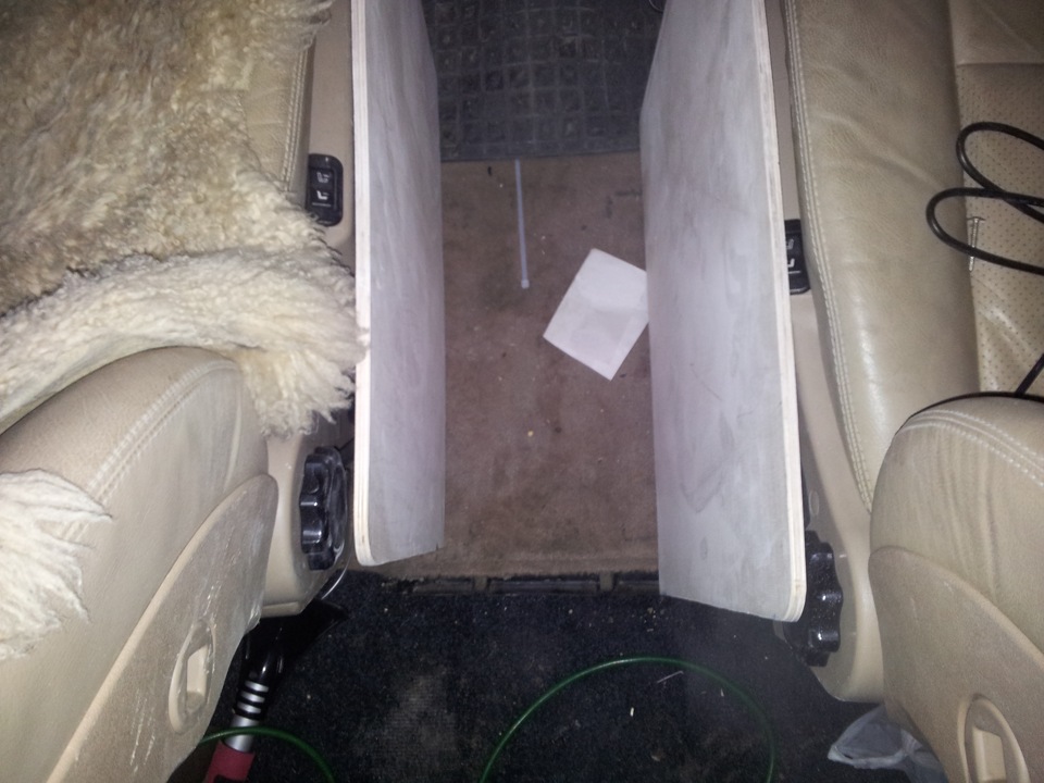 Фото в бортжурнале Mercedes-Benz V-Class (W638)