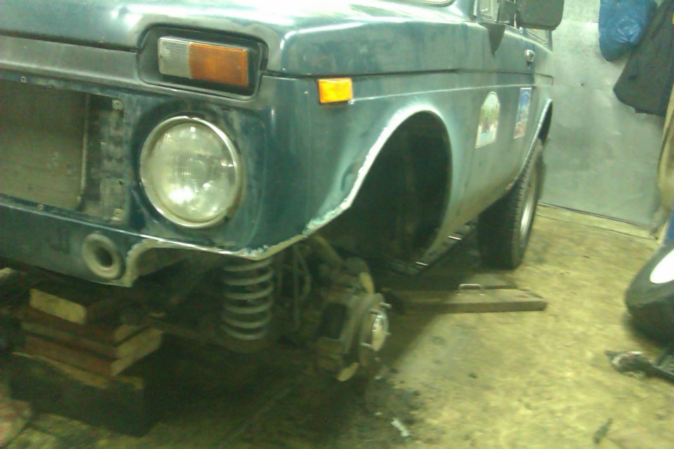 … и фартук — Lada 4x4 3D