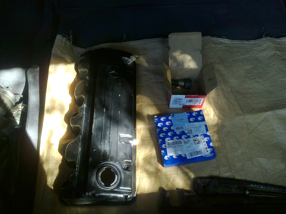Photo from the logbook Mercedes-Benz E-Class (W124). Found on photo: TC2310
