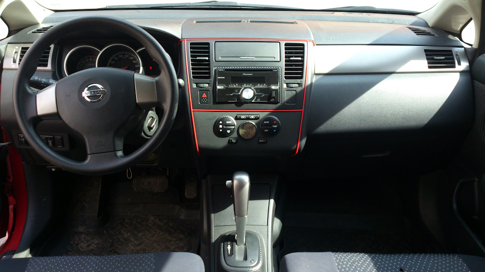 Фото в бортжурнале Nissan Tiida (1G)