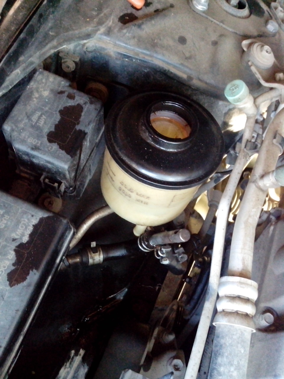 Фото в бортжурнале Nissan Almera Classic (B10)