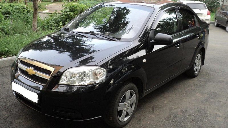 Chevrolet Aveo Sedan Черный металик 1.2