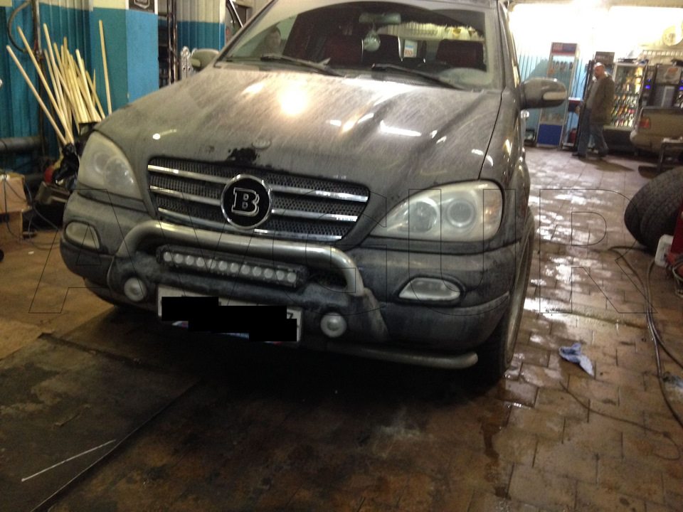 Фото в бортжурнале Mercedes-Benz ML 55 AMG (W163)