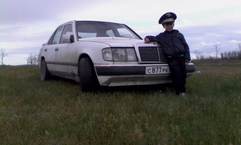 Фото в бортжурнале Mercedes-Benz E-Class (W124)