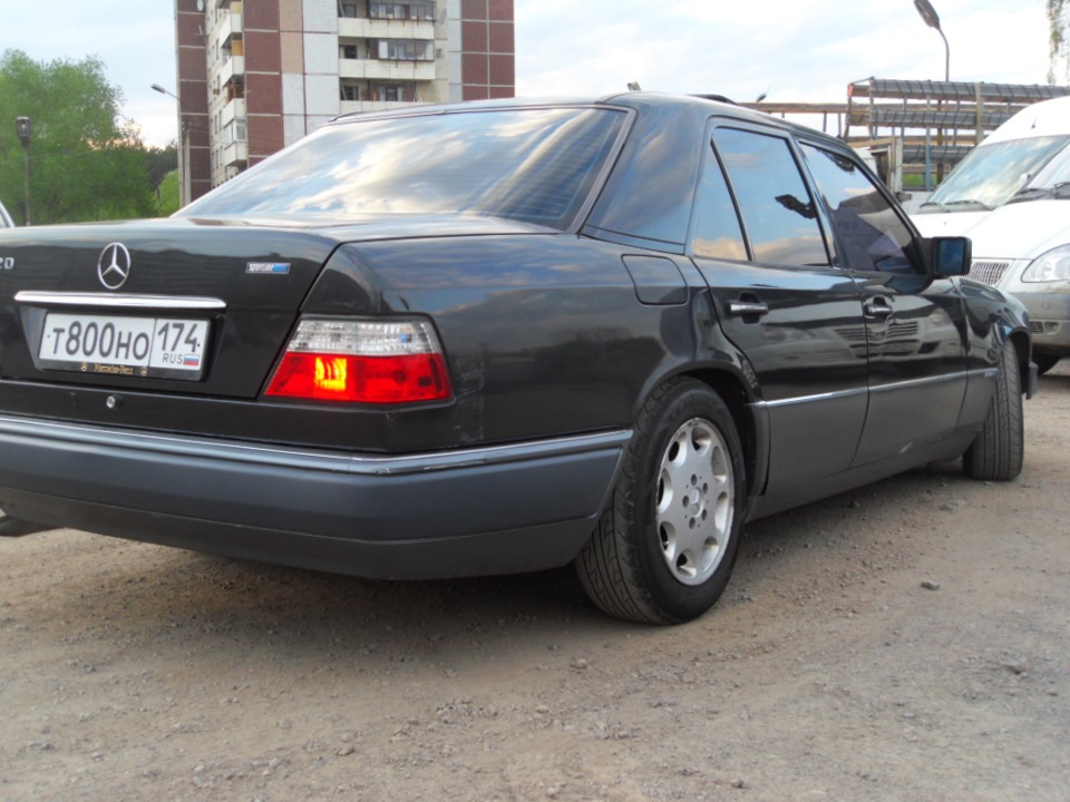 Фото в бортжурнале Mercedes-Benz E-Class (W124)