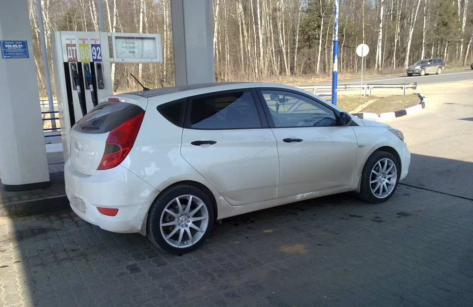 Фото в бортжурнале Hyundai Solaris Hatchback
