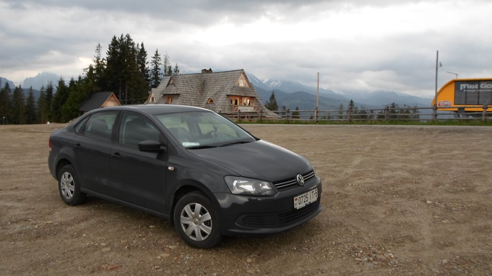 Volkswagen Polo Sedan Trendline