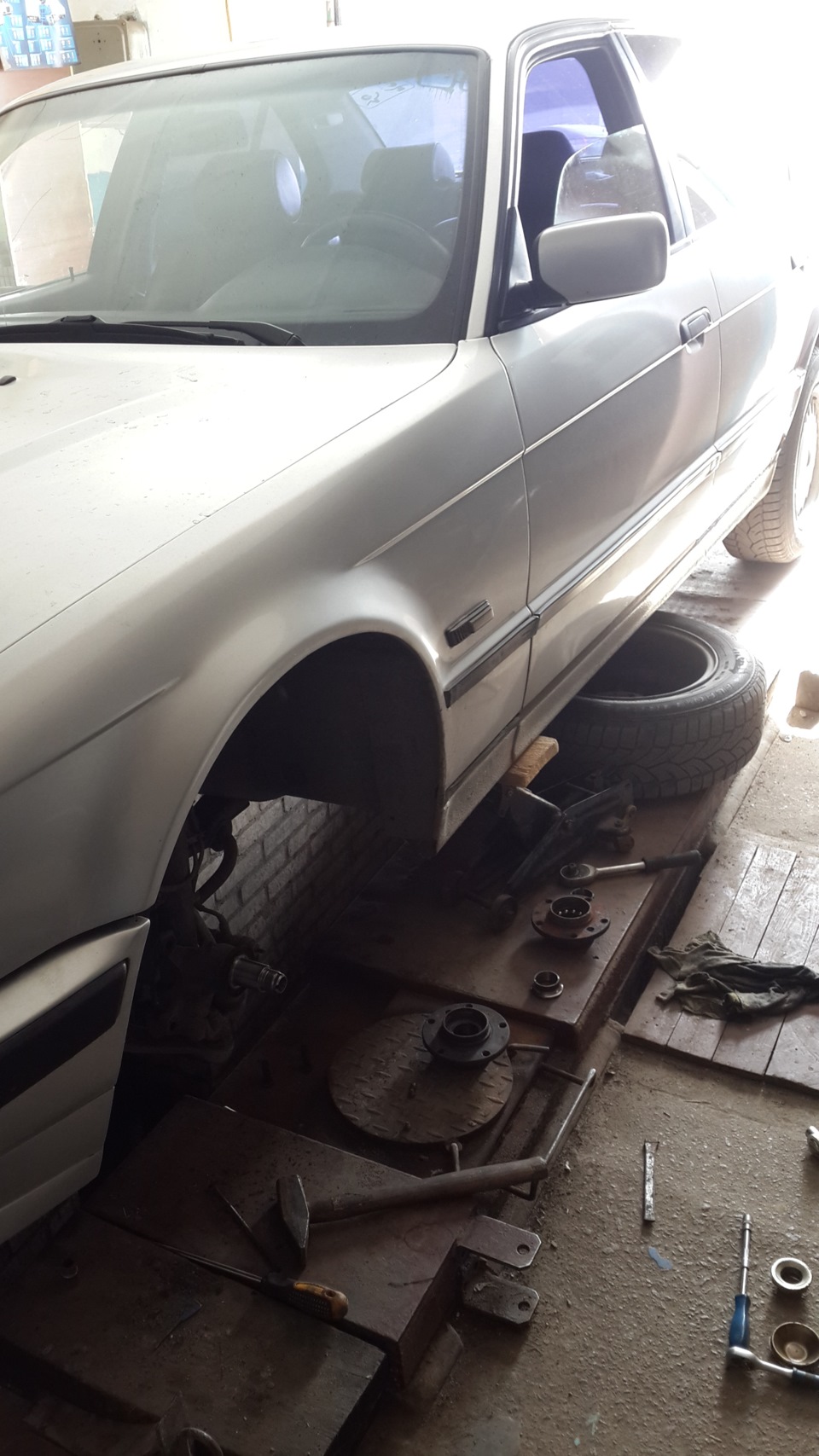 Фото в бортжурнале BMW 5 series (E34)