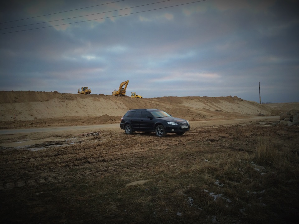 Ну и совсем случайно в кадр рабочего процесса попадает мой аут;) — Subaru Outback (BP)