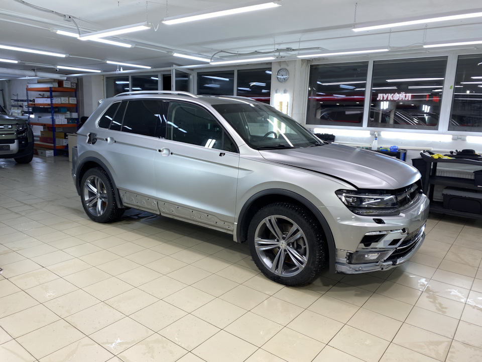 Фото в бортжурнале Volkswagen Tiguan (2G)