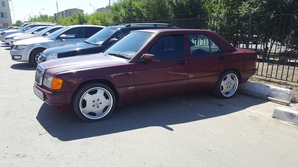 Mercedes-Benz 190 (W201) 201.029+M104 3.2+717.450