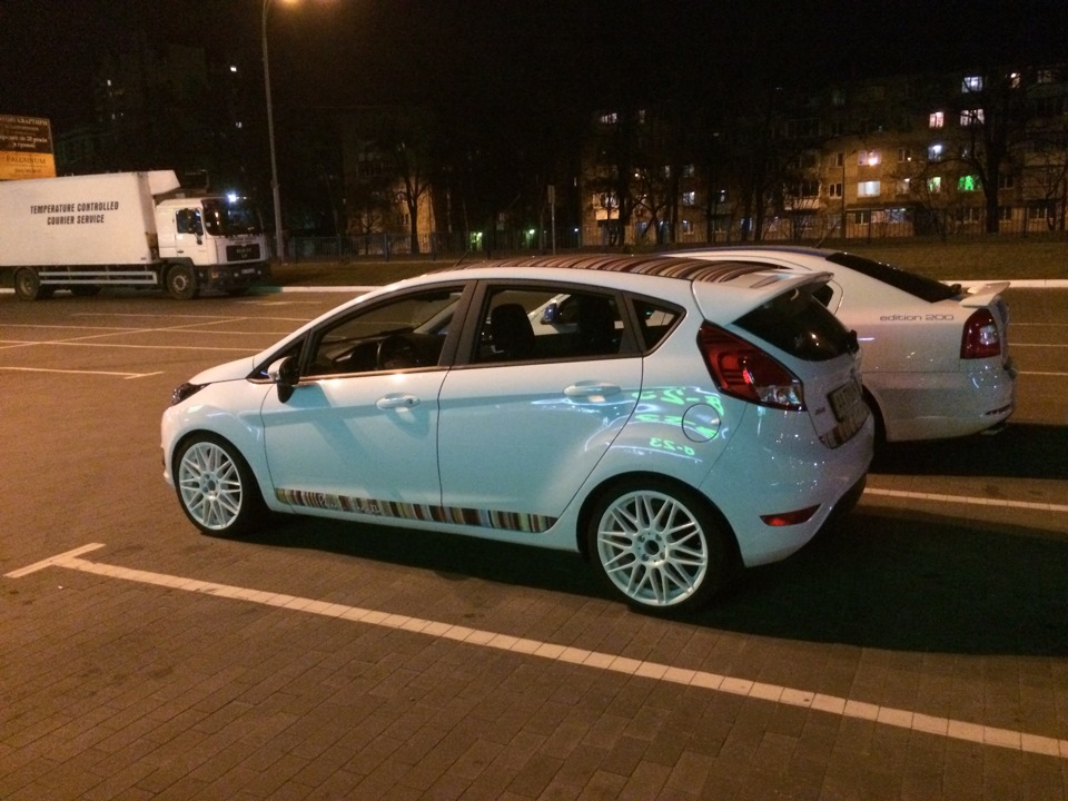 Фото в бортжурнале Ford Fiesta (Mk VI)
