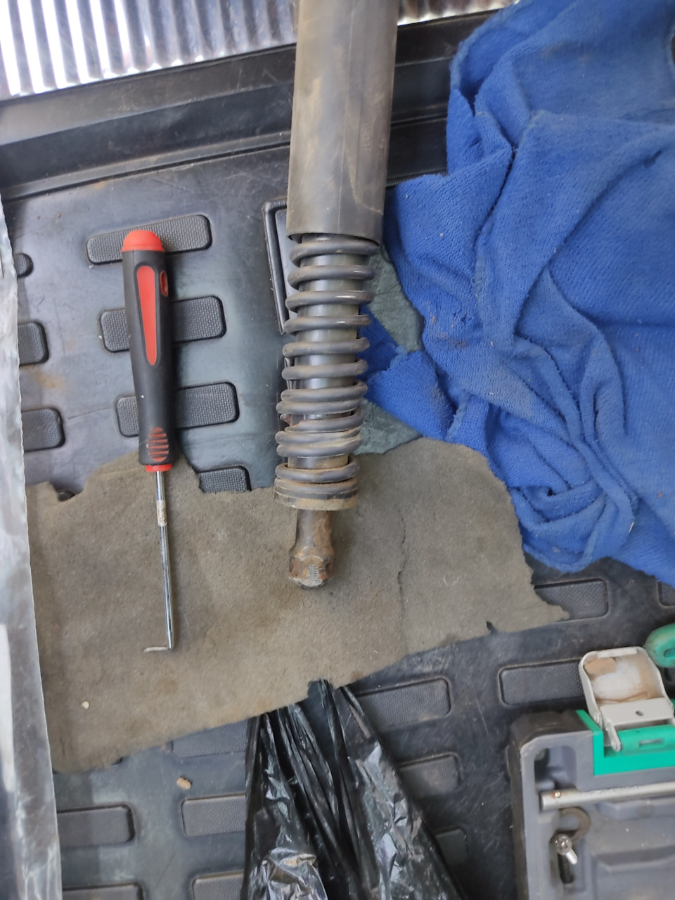 Фото в бортжурнале Volkswagen Touareg (1G)