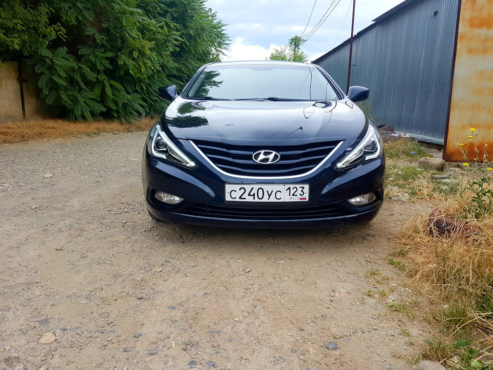 . — Hyundai Sonata VI (YF)