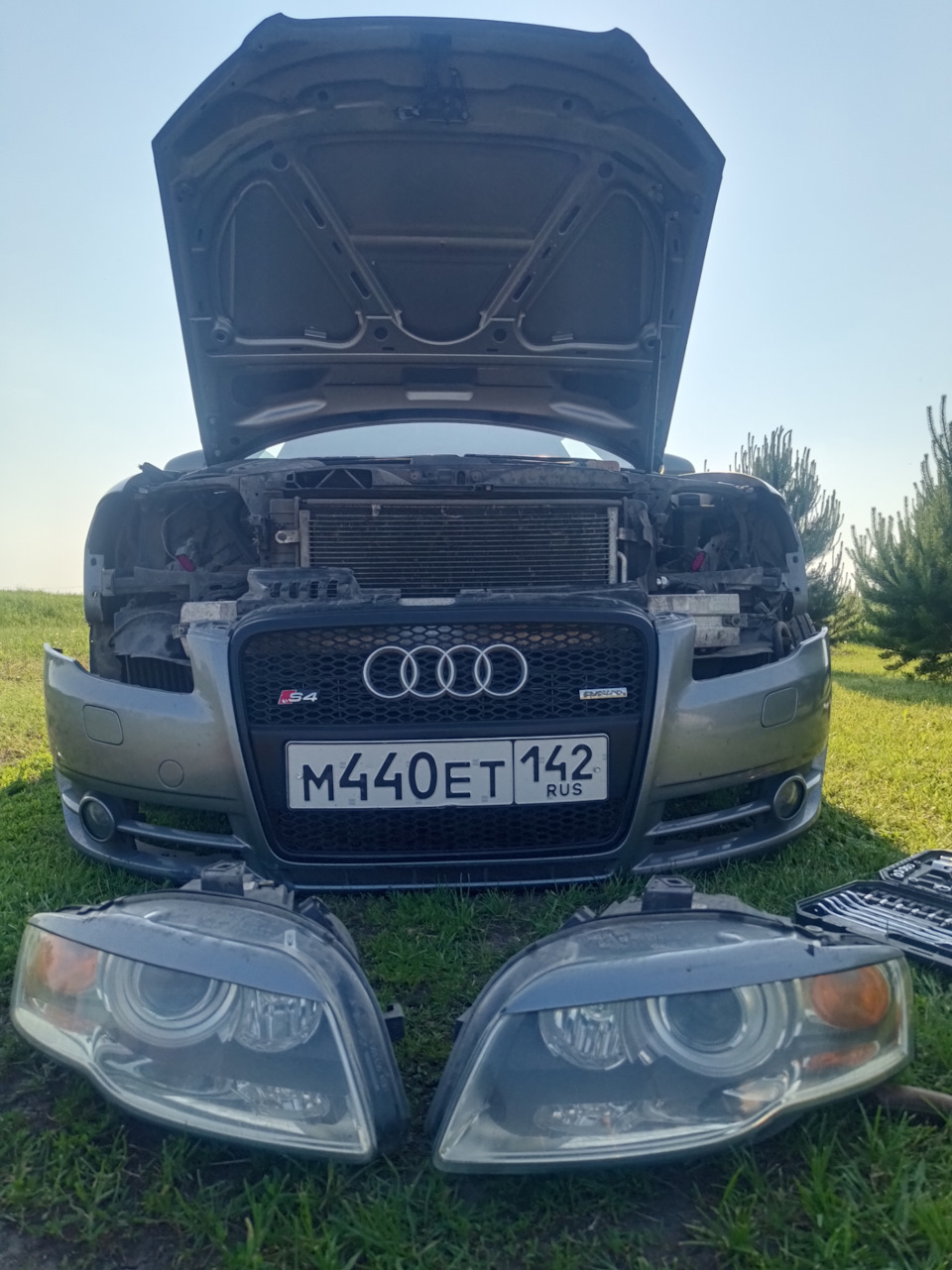 Мои стекла уже помутнели и появились пятна напротив линз — Audi A4 (B7)