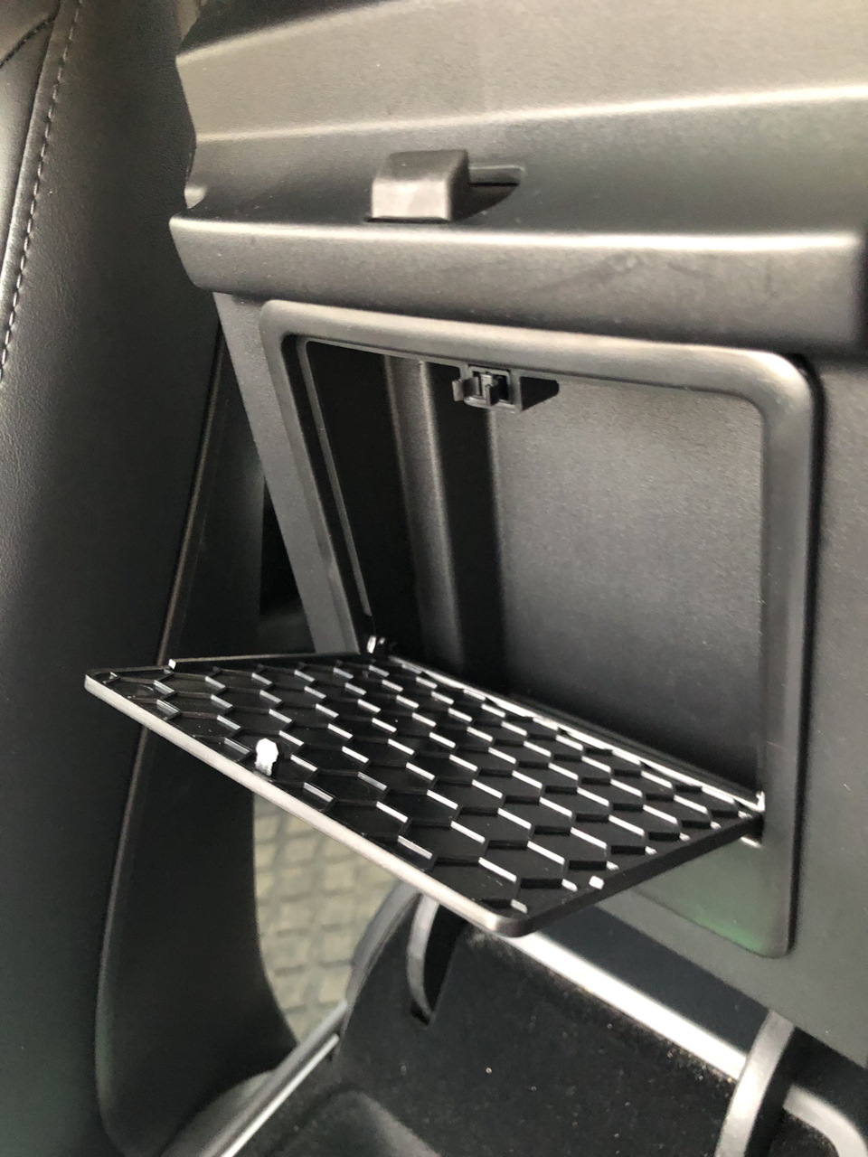 Фото в бортжурнале Tesla Model 3 (1G)
