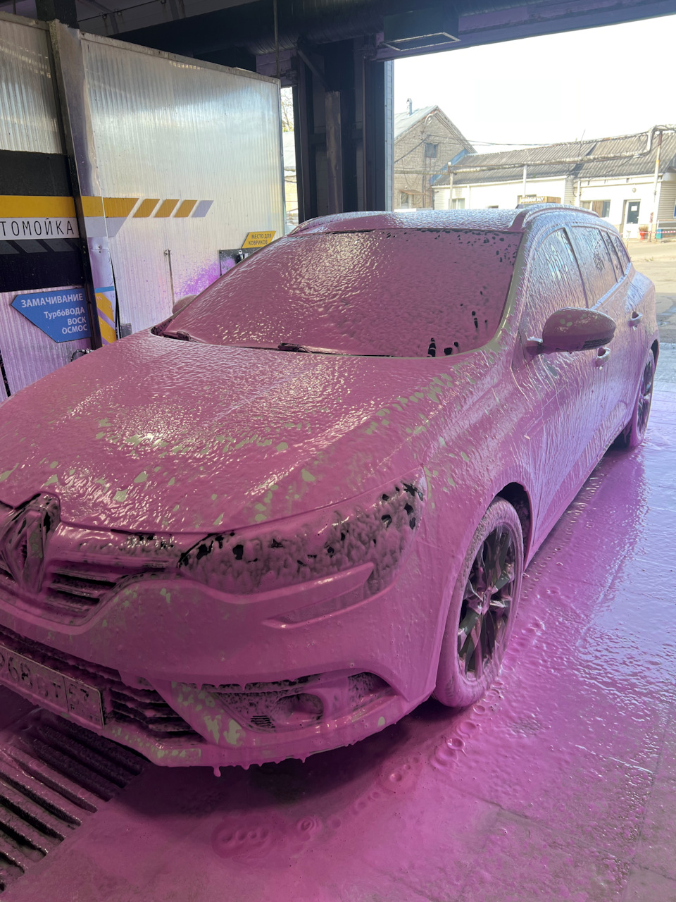 Фото в бортжурнале Renault Megane IV