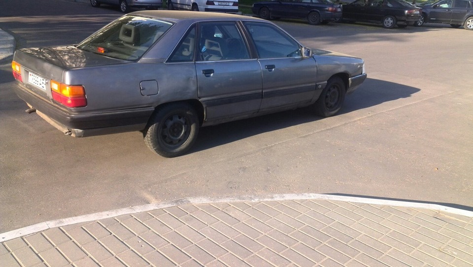 Фото в бортжурнале Audi 100 (C3)
