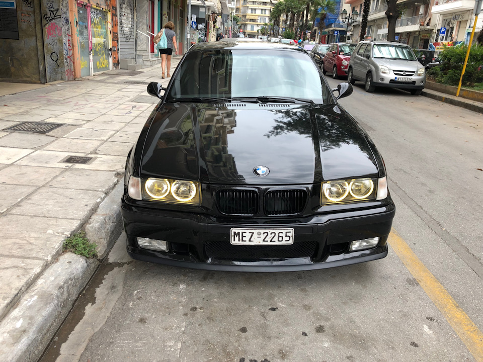 5 — BMW 3 series Coupe (E36). Запчасти на фото: ME22265
