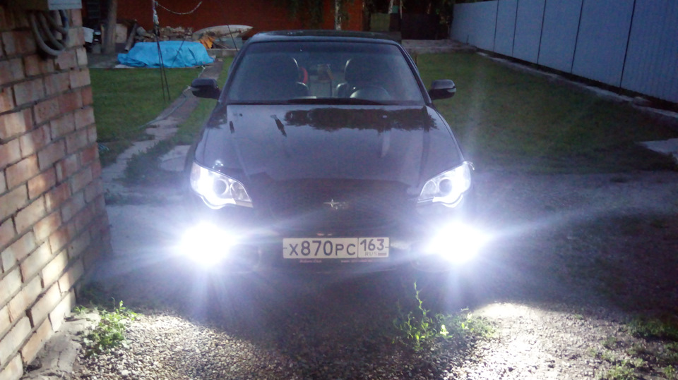 машина стоит на небольшом подьеме — Subaru Legacy (BL/BP)