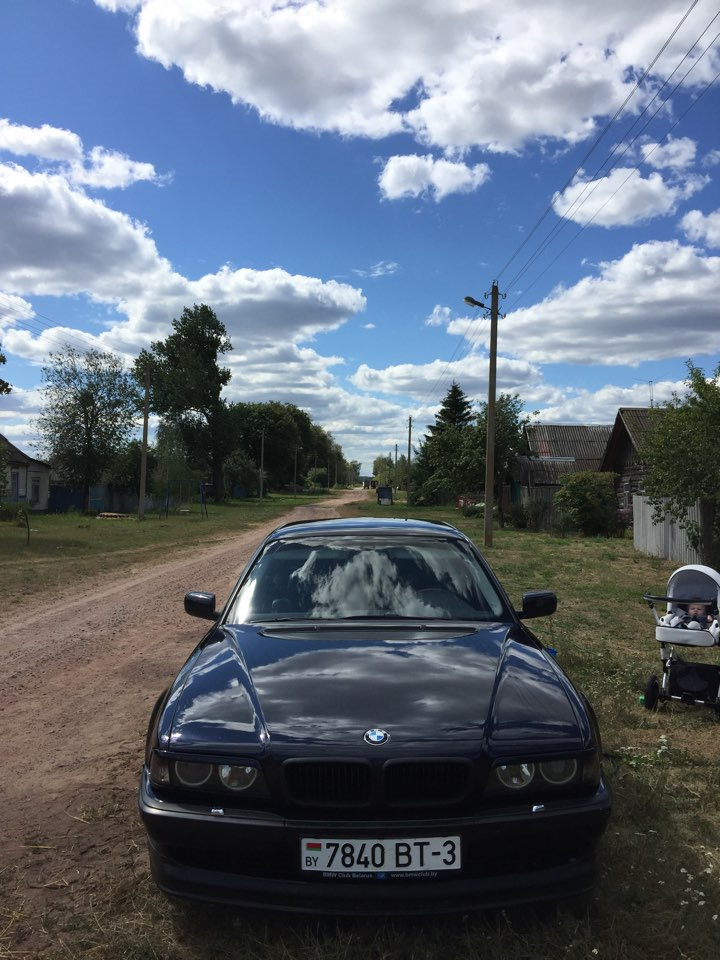 Фото в бортжурнале BMW 7 series (E38)