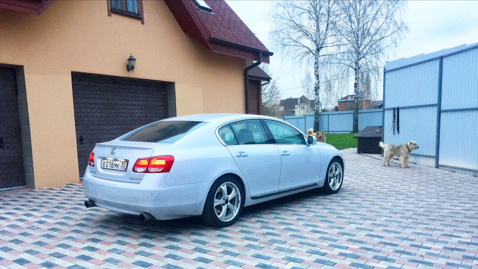 Фото в бортжурнале Lexus GS (S190)