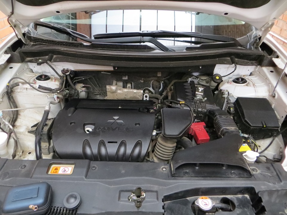 . — Mitsubishi Outlander (3G)