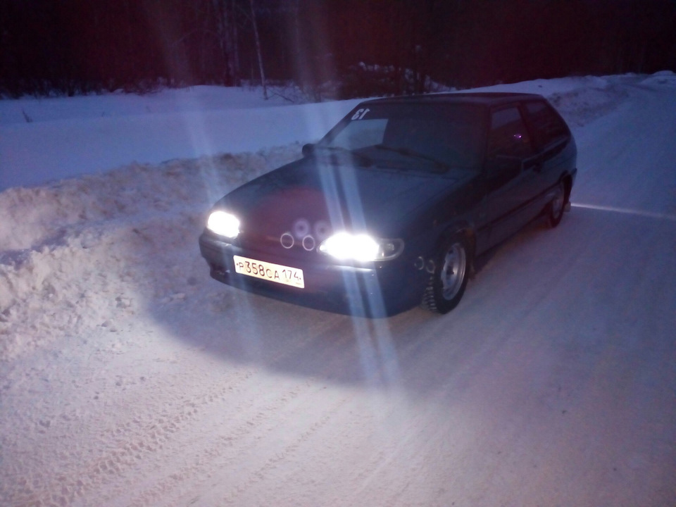 Ночью мой телефон не может заснять их) — Lada 2113