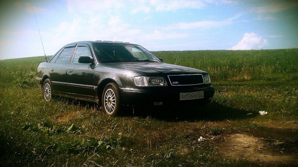 Audi 100 Martlet Black