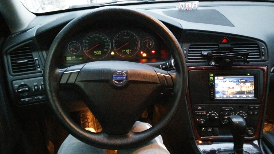 ну собственно, как было! …серо и уныло. — Volvo S60 (1G)