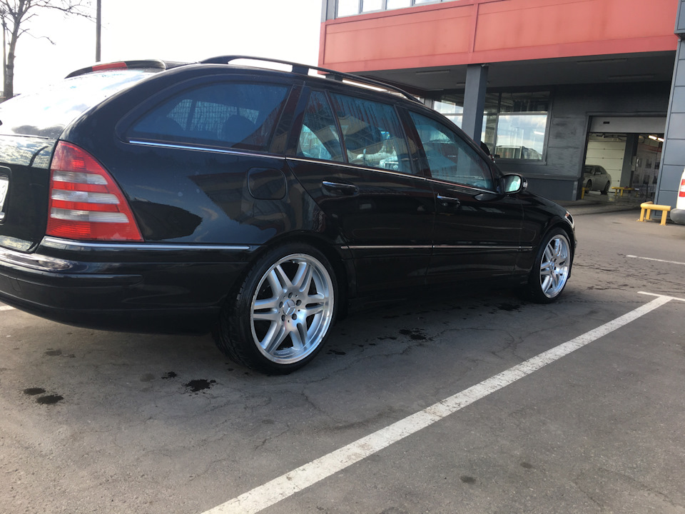 Фото в бортжурнале Mercedes-Benz C-Class Estate (S203)