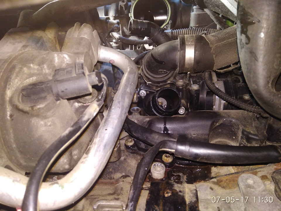 Вид снизу. — Volkswagen Passat B6
