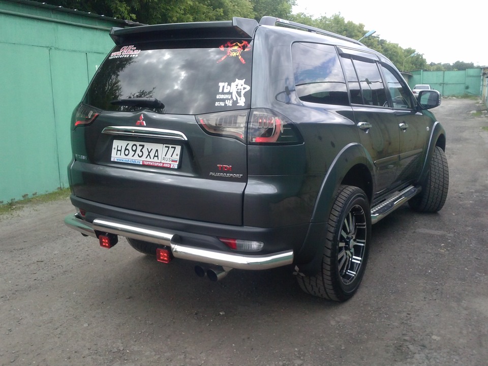 12 — Mitsubishi Pajero Sport (2G)