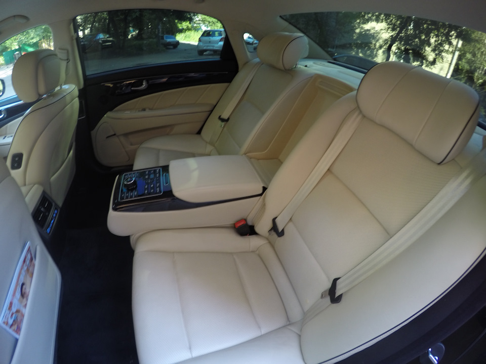 Фото в бортжурнале Hyundai Equus (2G)