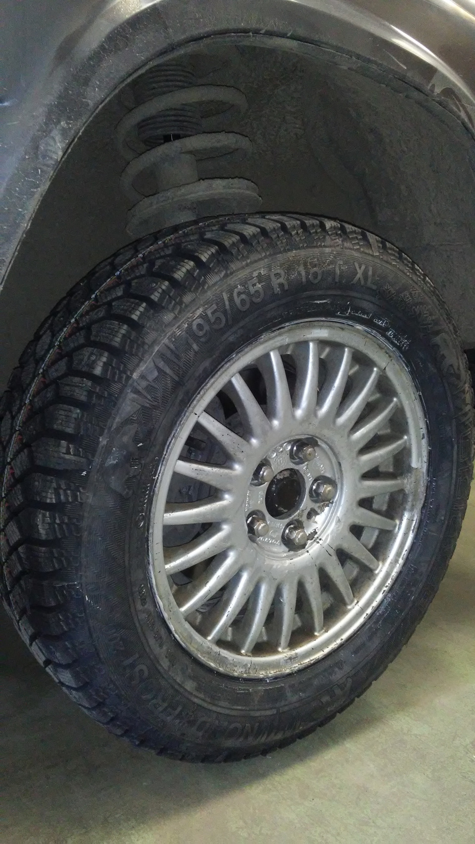 Фото в бортжурнале Volvo 740